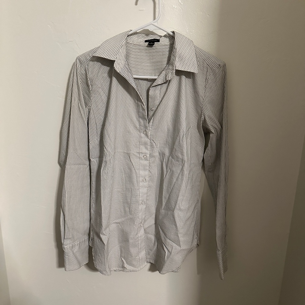 Ann Taylor button up dress shirt